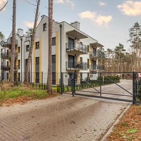 Apartament By Karol ミエンジボジェ エクステリア 写真