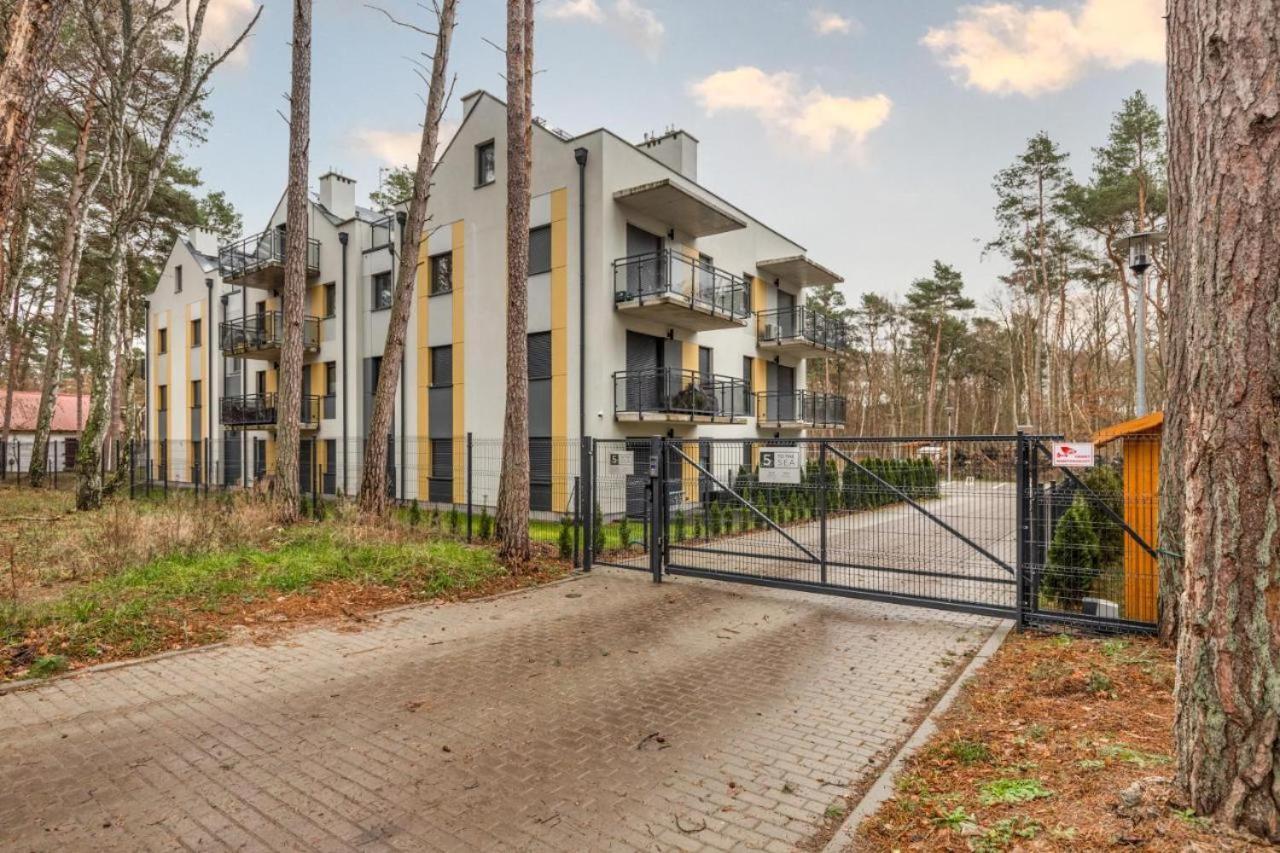 Apartament By Karol ミエンジボジェ エクステリア 写真